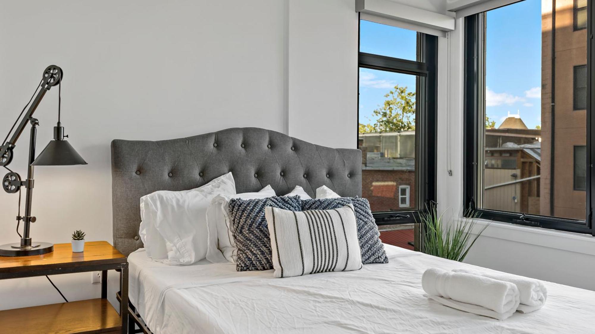 Aparthotel Pure Voyage Shaw Washington Exterior foto